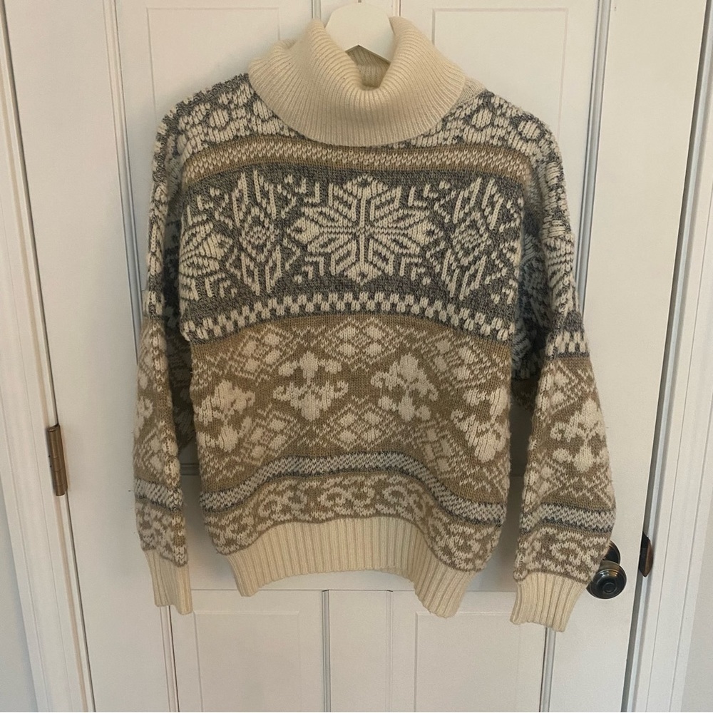 Vintage Fabrizio for Weatervane Fair Isle Turtleneck Sweater, size Small